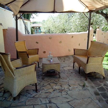Addisora Appartamenti Cala Liberotto Exterior foto