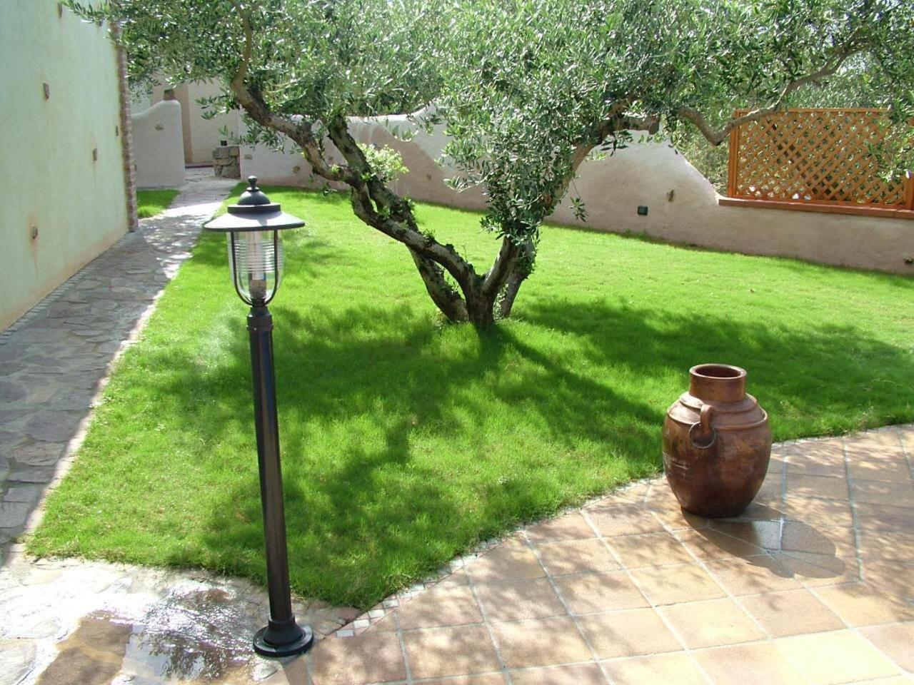 Addisora Appartamenti Cala Liberotto Exterior foto
