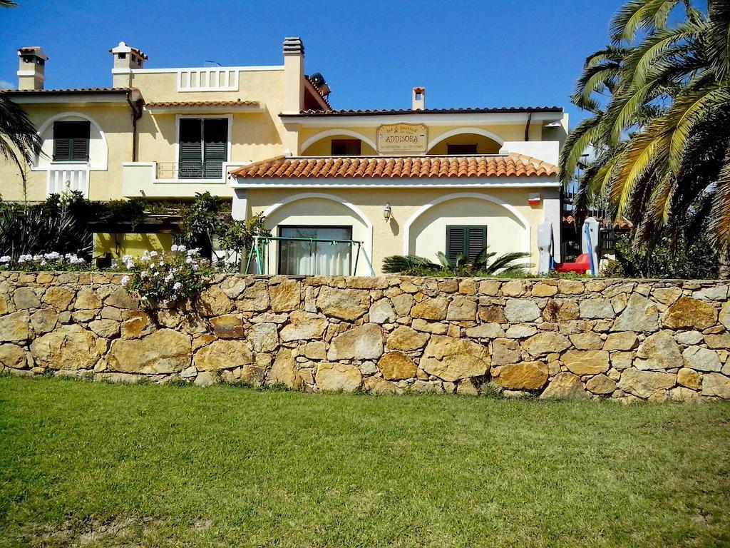 Addisora Appartamenti Cala Liberotto Habitación foto